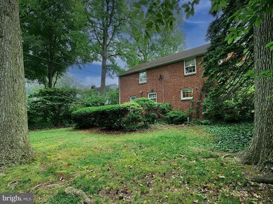 2330 Secane Rd, Secane, PA 19018 - photo 4