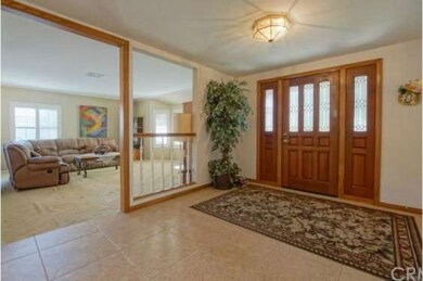 Large formal entry to welcome your guest.