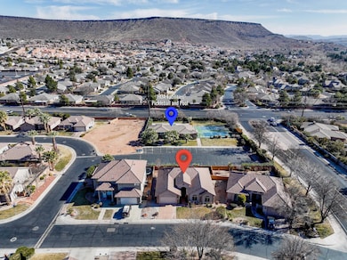 2.Proximity to HOA Amenities