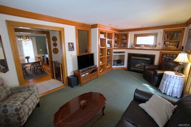 372 Bennett St, North Tonawanda, NY 14120 - photo 5