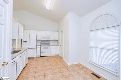 113 Golden Crest Ct, Mauldin, SC 29662 - photo 3