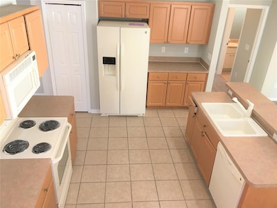 904 15th St NE, Ruskin, FL 33570 - photo 6