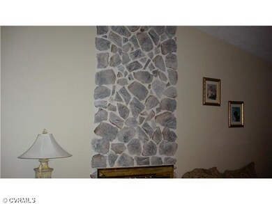 7507 Hollyleaf Ct, North Chesterfield, VA 23234 - photo 3