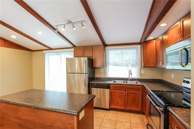 5612 N Euclid Ave, Kansas City, MO 64118 - photo 4