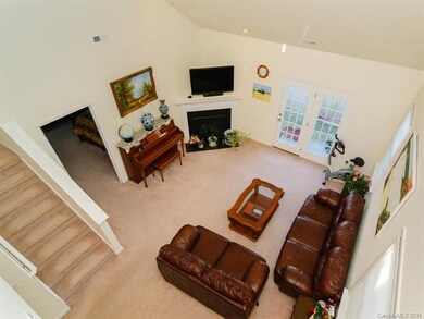 SOARING GREATROOM CEILINGS