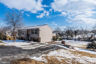 8867 Willowdale Rd, Greencastle, PA 17225 - photo 3