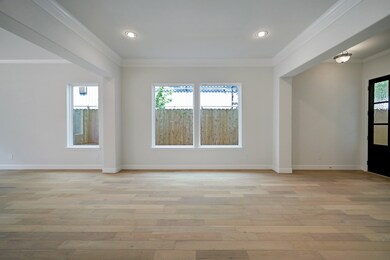 945 Wakefield Dr, Houston, TX 77018 - photo 7