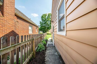 521 E Beechwood Blvd