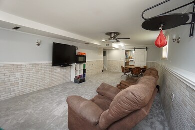 455 Tulsa Ave, Carpentersville, IL 60110 - photo 6