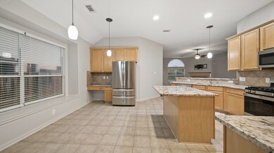 4812 Lakefront Terrace Dr, Pearland, TX 77584 - photo 7