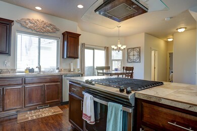 63367 Lamoine Ln, Bend, OR 97701 - photo 5