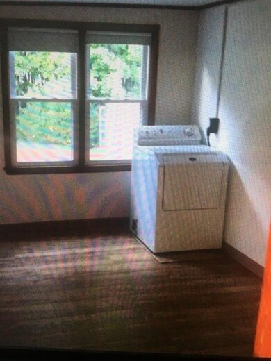 4 Block Ave, Claremont, NH 03743 - photo 4