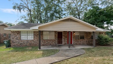 714 N 29th Ave, Hattiesburg, MS 39401 - photo 4
