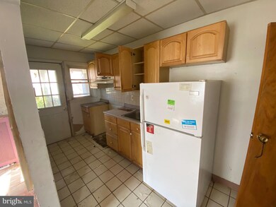 14 College Ave, Upper Darby, PA 19082 - photo 7