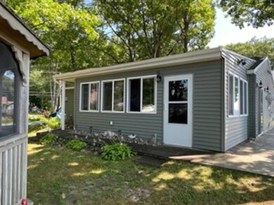 Entry way to Sunroom Porch