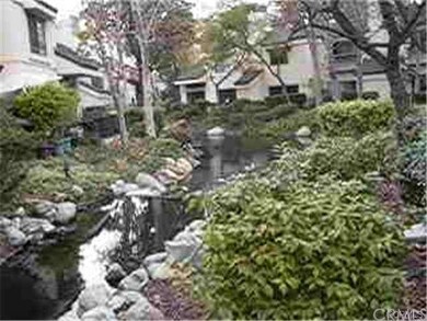 Grounds / Stream