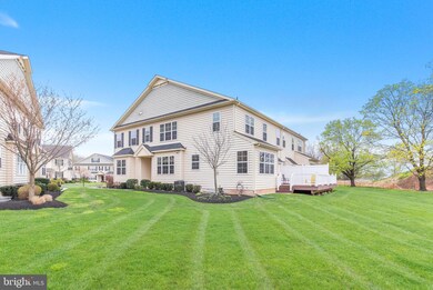 345 Newbury Ct, North Wales, PA 19454 - photo 3