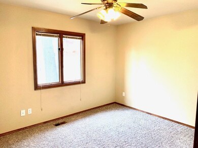 9 Minton Ln, Bella Vista, AR 72715 - photo 4