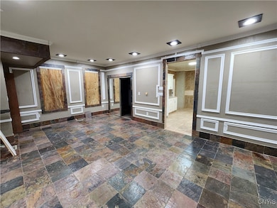 110 Lacy Place unit 12, Syracuse, NY 13208 - photo 3