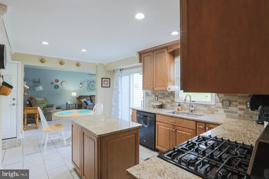 9534 Hallhurst Rd, Nottingham, MD 21236 - photo 5