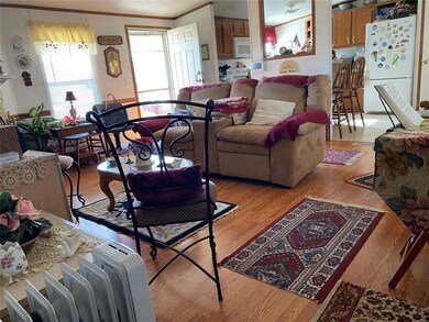 2129 Dove Ln, Cleburne, TX 76031 - photo 4