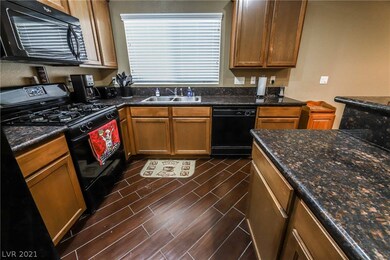 All Kitchen Appliances go with the house!