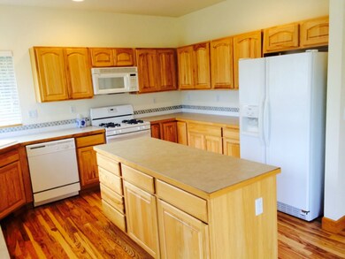 1108 Williams St NW, Orting, WA 98360 - photo 2