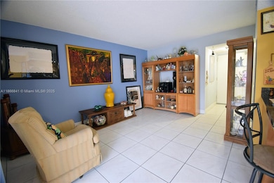 9301 SW 4th St unit 114E, Miami, FL 33174 - photo 3
