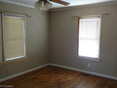 527 Ridgeway Cir, Asheboro, NC 27205 - photo 4