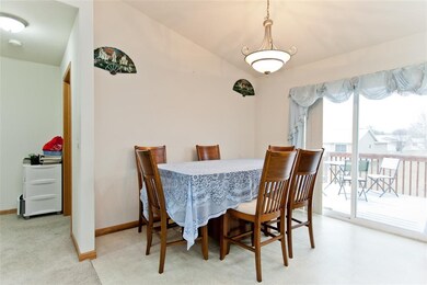 1101 Koudsi Blvd NW, Cedar Rapids, IA 52405 - photo 4