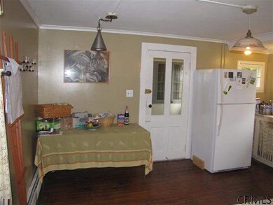 22 Van Dorn St, Saratoga Springs, NY 12866 - photo 4