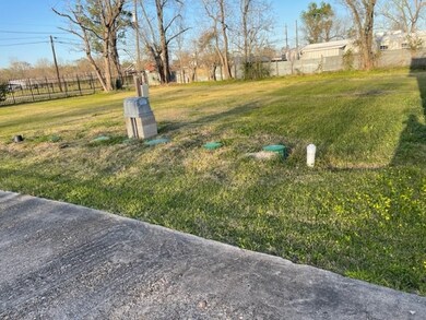 2118 Hartwick Rd, Houston, TX 77093 - photo 4