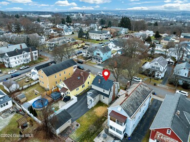 58 Woodrow Ct, Troy, NY 12180 - photo 5