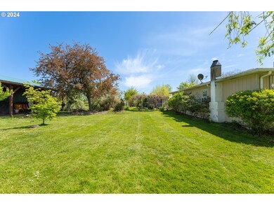 215 Northside Rd, Sutherlin, OR 97479 - photo 5