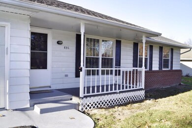 831 Hickory Dr, Marysville, OH 43040 - photo 2