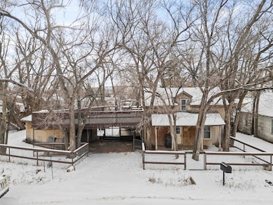 10 W Hillcrest St, Newcastle, WY 82701 - photo 4