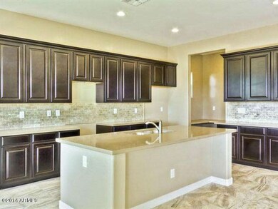 013_Kitchen