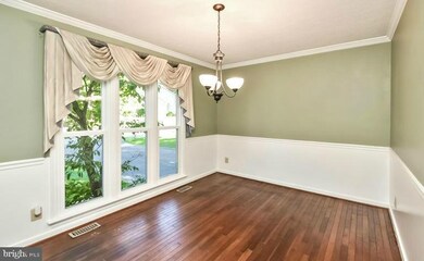 6504 Forest Grove Dr, Fredericksburg, VA 22407 - photo 3