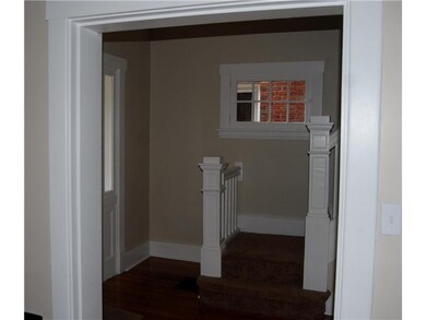 Entry/Foyer. Front hall from living rm