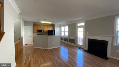 2472 Curie Ct unit 13, Herndon, VA 20171 - photo 2
