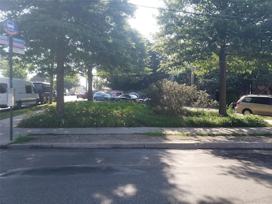 5-05 College Point Blvd, College Point, NY - photo 4