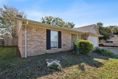 1211 Princeton Place, Cleburne, TX 76033 - photo 2