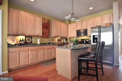 47843 Scotsborough Square, Sterling, VA 20165 - photo 6