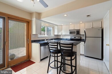 135 Ardwick Terrace unit 8K, Lansdale, PA 19446 - photo 4