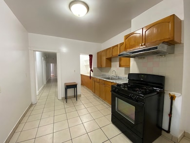 884 Huntington Ave unit 1, Boston, MA 02115 - photo 2