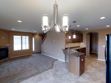 848 Compass Loop, Bismarck, ND 58504 - photo 3