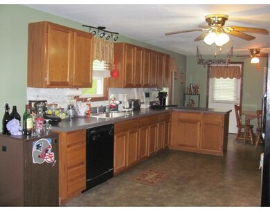 88 Johnson Rd, Uxbridge, MA 01569 - photo 3