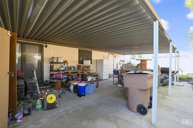 5304 Silver Creek Rd, Bakersfield, CA 93313 - photo 5