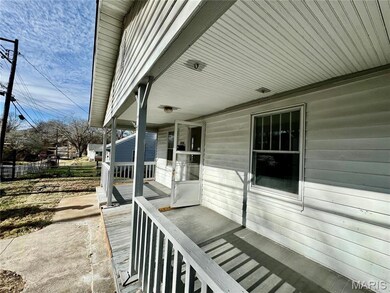 3304 Fernwood Ave, Alton, IL 62002 - photo 2