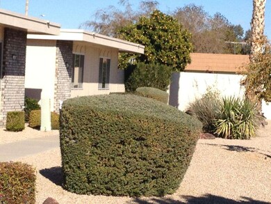 14041 N Palm Ridge Dr W, Sun City, AZ 85351 - photo 2